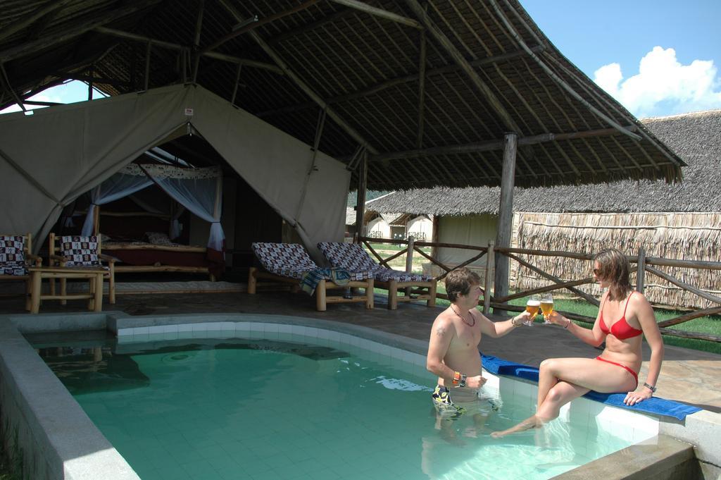 Manyatta Camp Hotel Voi Bagian luar foto