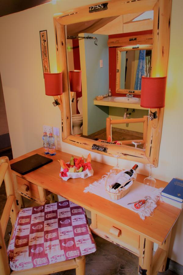 Manyatta Camp Hotel Voi Bagian luar foto